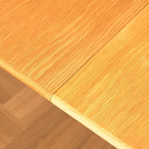 Swedish round dining table in oak by Svante Skogh, model "Vindö"