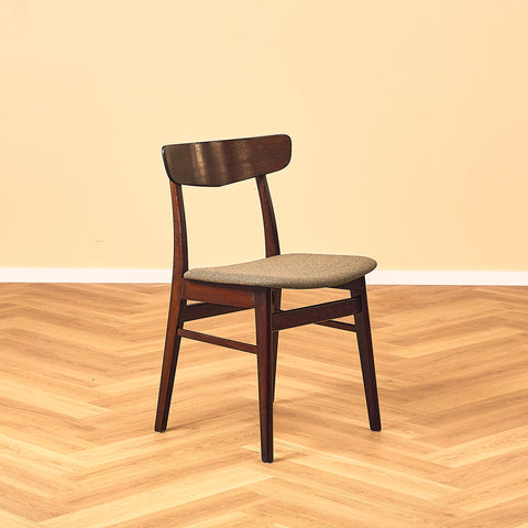 Danish dining chairs in teak and beech by Findahl Møbelfabrik, model 'Møsbol'