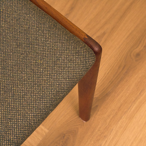 Danish dining chairs in teak by Johannes Andersen for Uldum Mobelfabrk