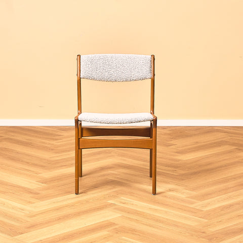 Danish set of 8 dining chairs in beech by Erik Buch for Nova Stolefabrik