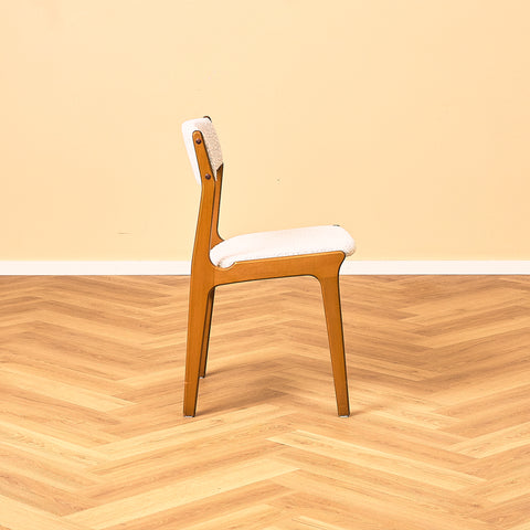 Danish set of 8 dining chairs in beech by Erik Buch for Nova Stolefabrik