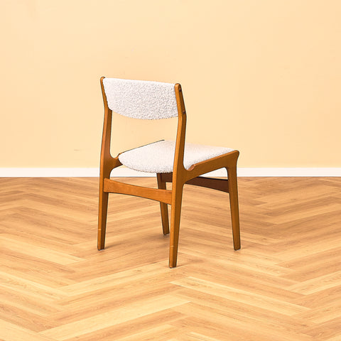 Danish set of 8 dining chairs in beech by Erik Buch for Nova Stolefabrik