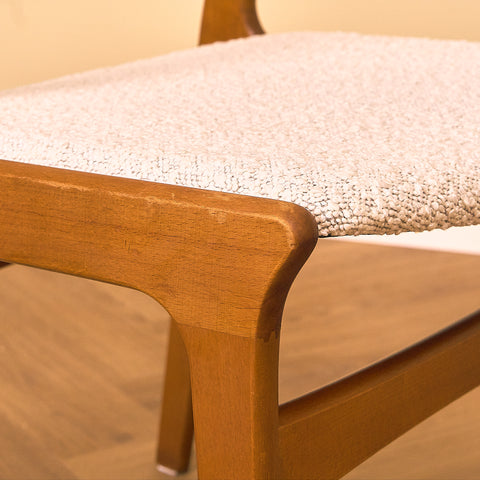 Danish set of 8 dining chairs in beech by Erik Buch for Nova Stolefabrik