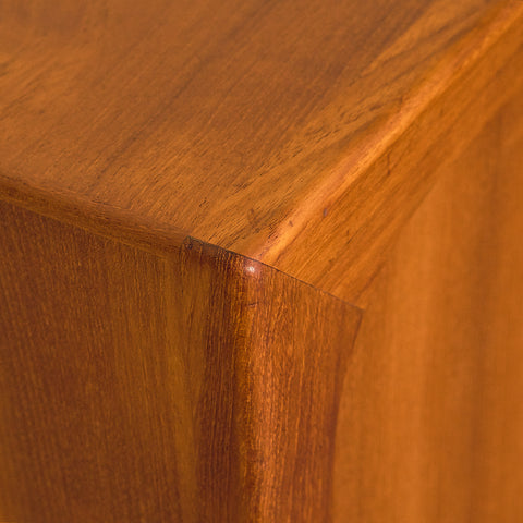 Dansk skänk i teak