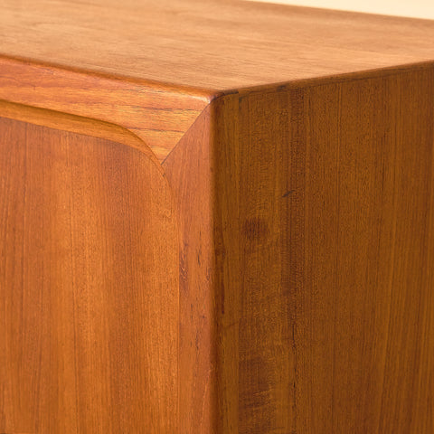 Dansk skänk i teak