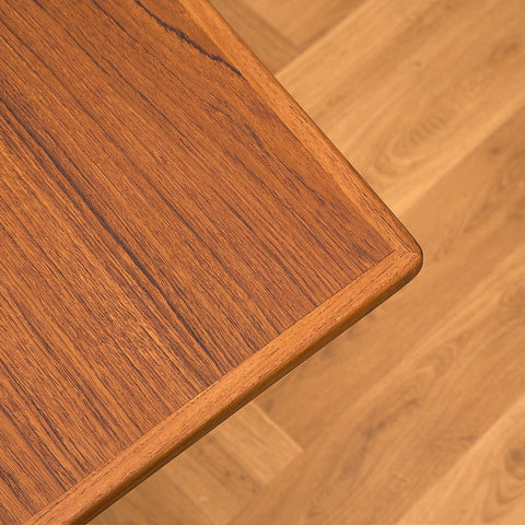 Danish dining table in teak