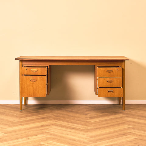 Swedish writing desk in teak and oak
