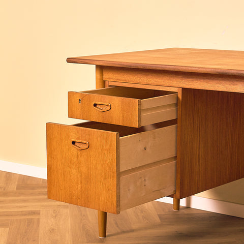 Swedish writing desk in teak and oak