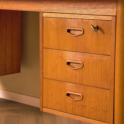 Swedish writing desk in teak and oak