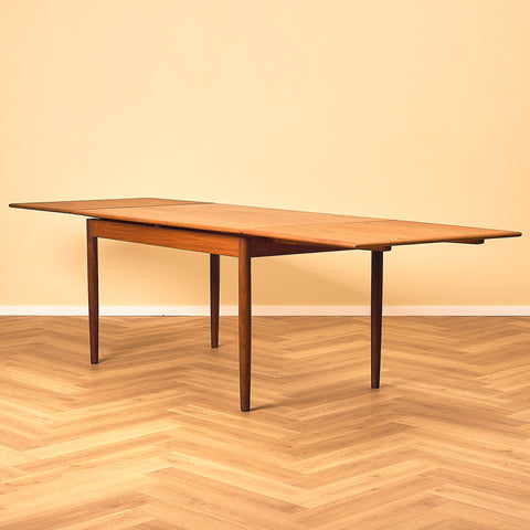 Extendable Teak Dining Table