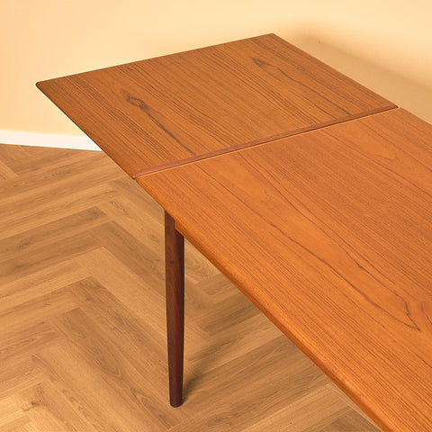 Extendable Teak Dining Table