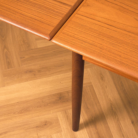 Extendable Teak Dining Table