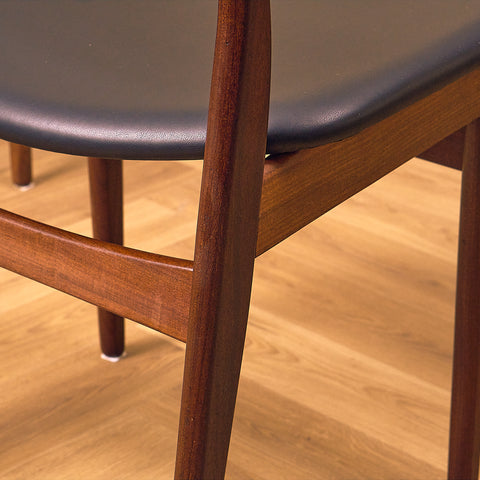 Danish set of 10 dining chairs in Santos rosewood