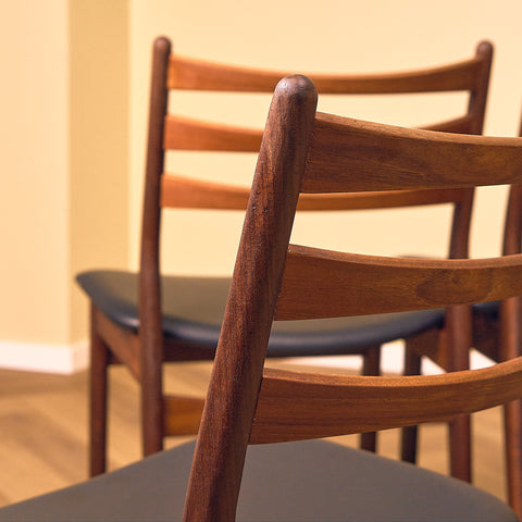 Danish set of 10 dining chairs in Santos rosewood