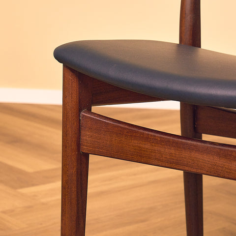 Danish set of 10 dining chairs in Santos rosewood