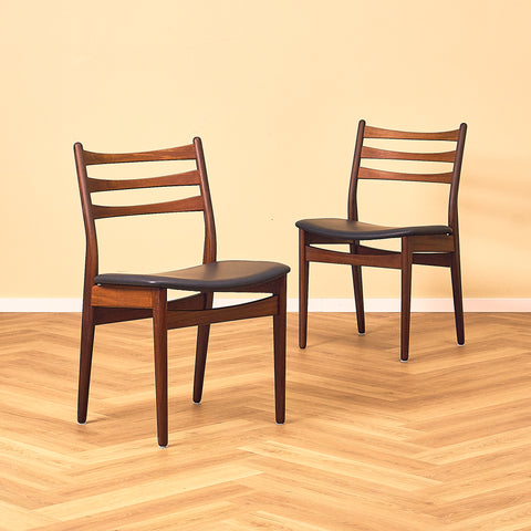 Danish set of 10 dining chairs in Santos rosewood