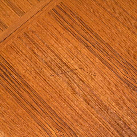 Danish dining table in teak by Skovby