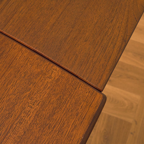 Danish dining table in teak