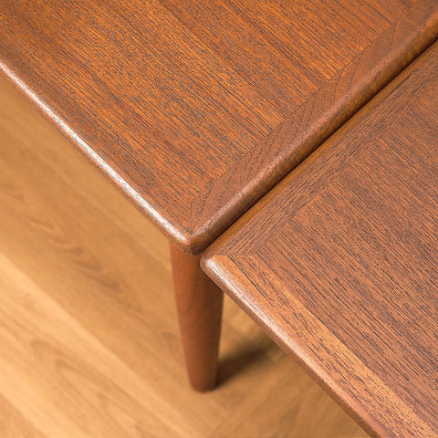 Danish dining table in teak