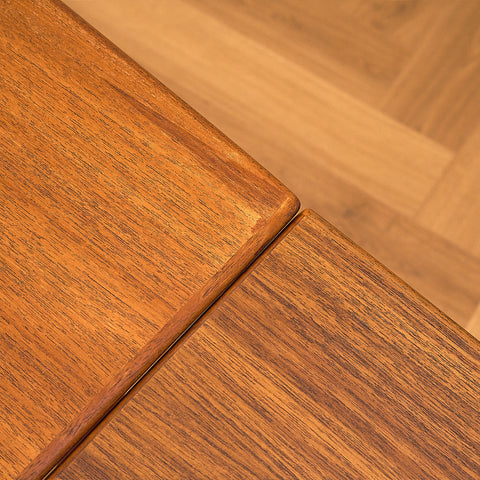 Danish dining table in teak