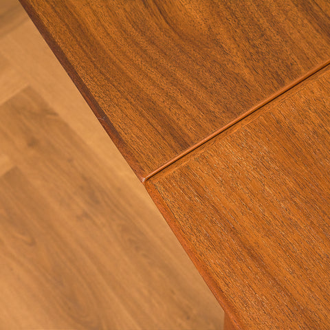 Danish dining table in teak