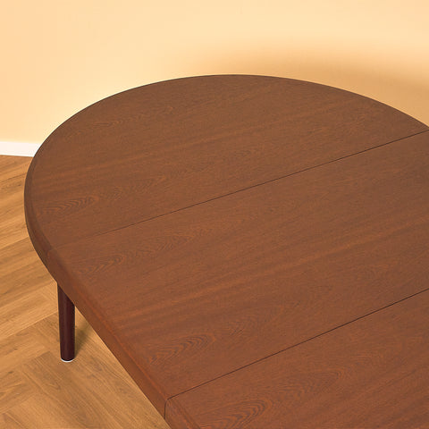 Danish round dining table in mahogany by Bramin