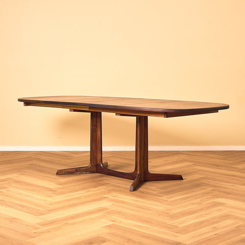 Danish oval dining table in Santos rosewood by Niels Møller for Gudme Møbelfabrik