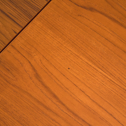 Danish dining table in teak