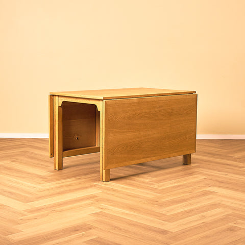Danish dining table in oak, model 'Öresund' by Karl Andersson for Børge Mogensen