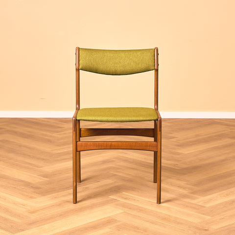 Danish set of 4 dining chairs by Erik Buch for Nova Stolefabrik