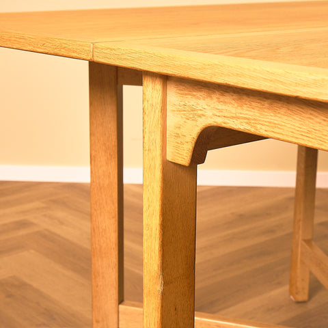 Danish dining table in oak, model 'Öresund' by Karl Andersson for Børge Mogensen
