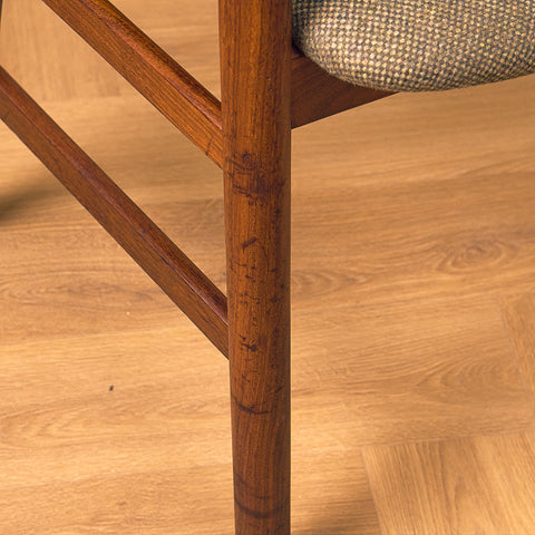 Danish dining armchairs in walnut 'model 213' by Thomas Harlev for Farstrup