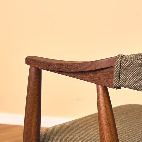 Danish dining armchairs in walnut 'model 213' by Thomas Harlev for Farstrup