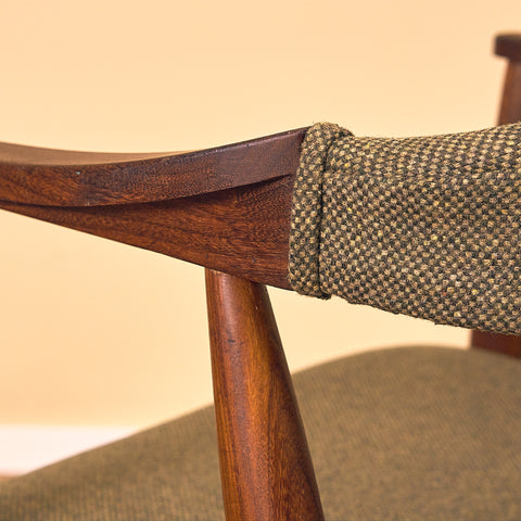 Danish dining armchairs in walnut 'model 213' by Thomas Harlev for Farstrup