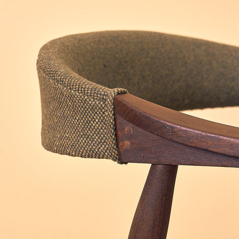 Danish dining armchairs in walnut 'model 213' by Thomas Harlev for Farstrup