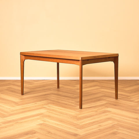 Vejle Stole- og Møbelfabrik Teak Dining Table