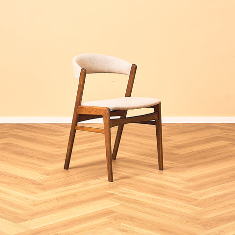 Danish dining chairs by Høng Stolefabrik