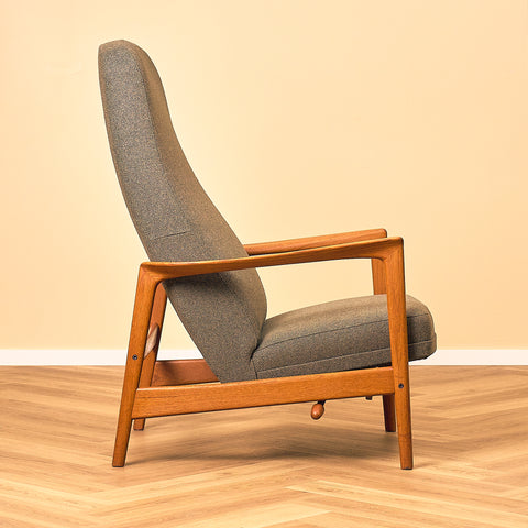 Folke Ohlsson Duxiesta Armchair with Footstool
