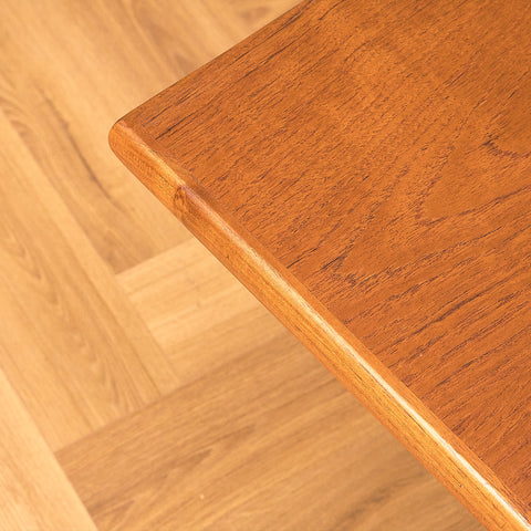 Danskt soffbord i teak