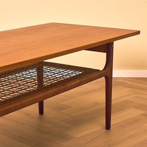 Danish coffee table in teak by Trioh Mobler