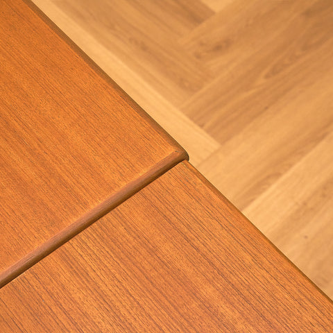 Danskt matbord i teak