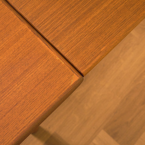 Danskt matbord i teak