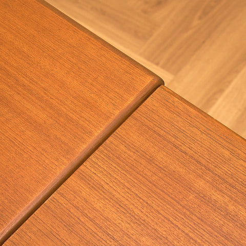 Danskt matbord i teak