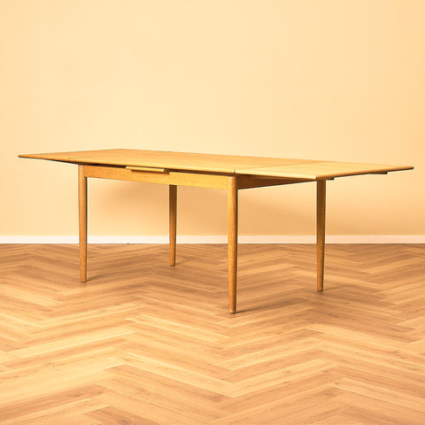 Oak Extendable Dining Table