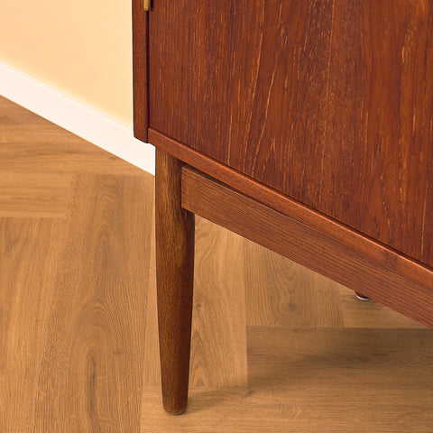 Danish highboard in teak and oak