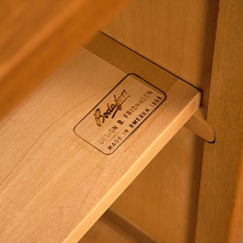 Swedish bookshelf in teak and oak by B. Fridhagen for Bodafors