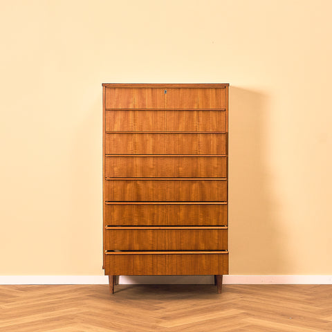 Danish chest of drawers in teak