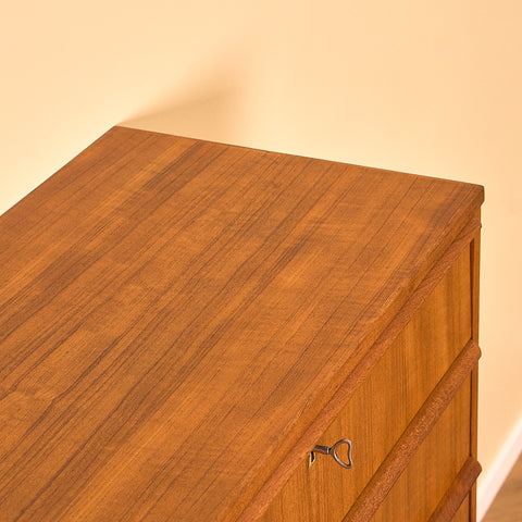 Danish chest of drawers in teak
