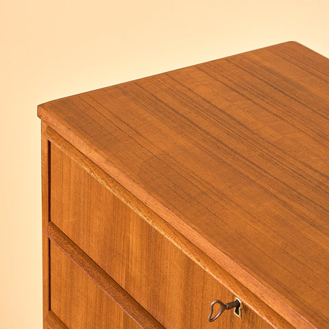 Danish chest of drawers in teak