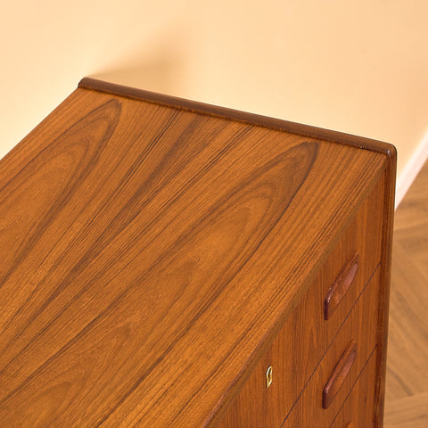 Danish chest of drawers in teak in Kai Winding style